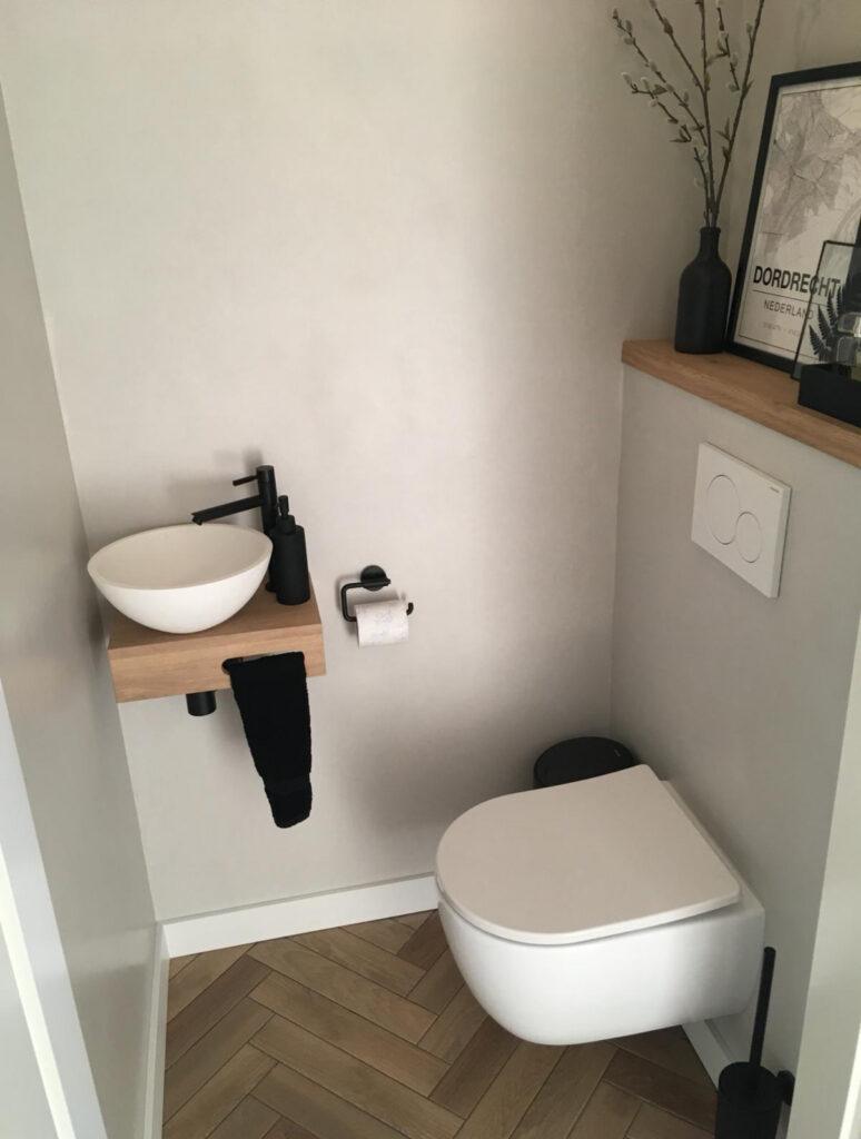 Exclusieve badkamerrenovatie met beton ciré in Amstelveen IMG 8724 2 774x1024